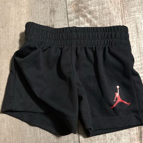 NWOT AIR JORDAN set- size‎ 3 months - Picture 6 of 8